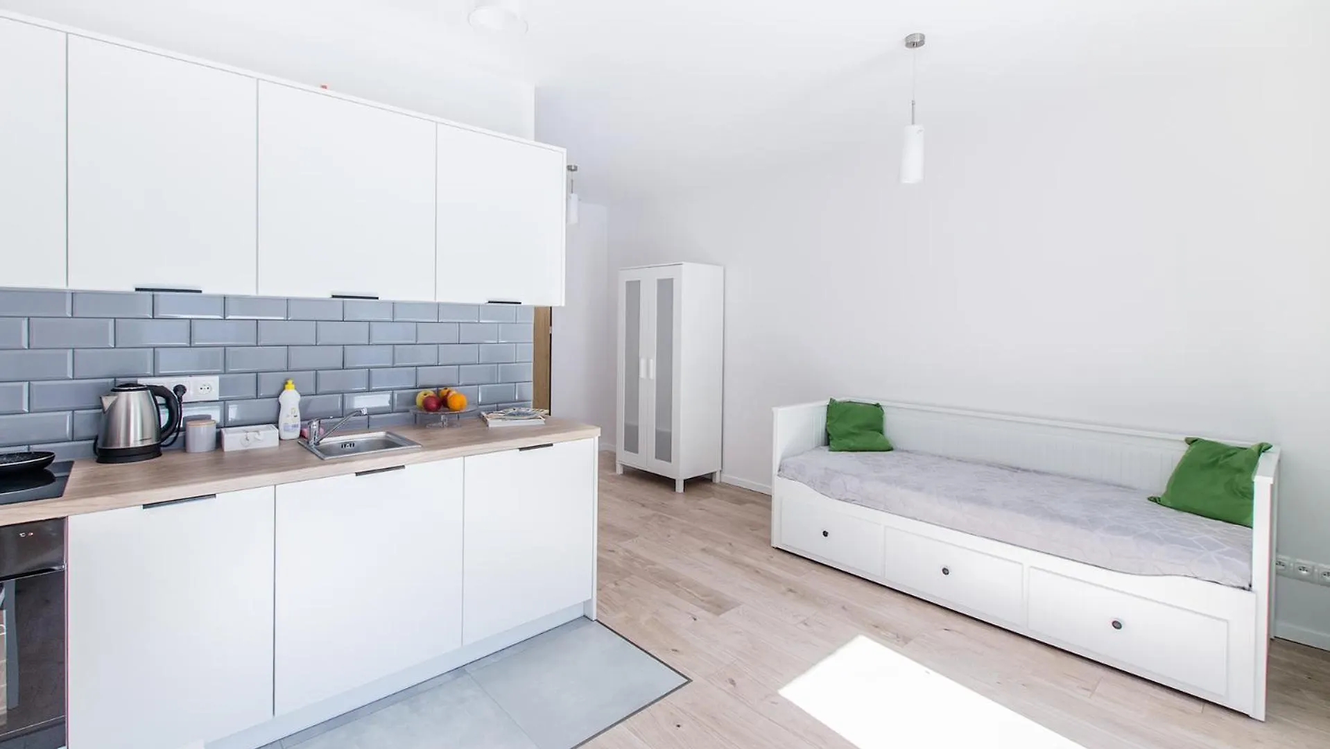 Green Apartment With Terrace Βρότσλαβ